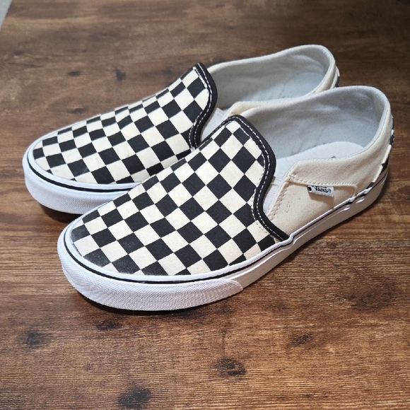 Vans Checkerboard Slip-On Sneakers in Black and White - Picture 7 of 7